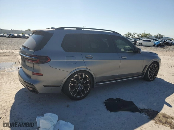 2023 BMW X7 xDrive40i with VIN 5UX23EM0XP9P71559, listed as a Copart auction lot 47809815 with 0 mi miles and Salvage Title. Bid and sale history available at carsss.com. Image 3.