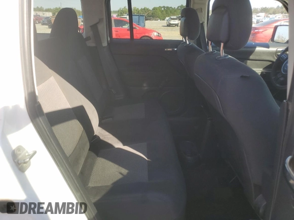 2014 Jeep Patriot Sport with VIN 1C4NJPBA5ED550294, listed as a Copart auction lot 77843854 with 204,233 mi miles and Salvage Title. Bid and sale history available at carsss.com. Image 11.