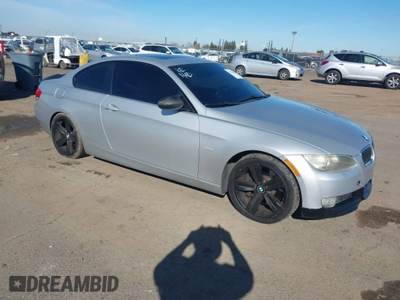 2009 BMW 3 Series 335i с VIN WBAWB73549P044945, выставлен на аукционе IAAI как лот 41556993 с пробегом 185 832 миль миль и . История ставок и продаж доступна на DreamBid. Изображение 1.