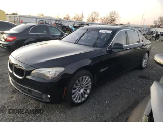 2012 BMW 7 Series с VIN WBAKX8C52CC198431, выставлен на аукционе Copart как лот 87894075 с пробегом 72 818 миль миль и Чистый • Clean title. История ставок и продаж доступна на DreamBid. Изображение 1.