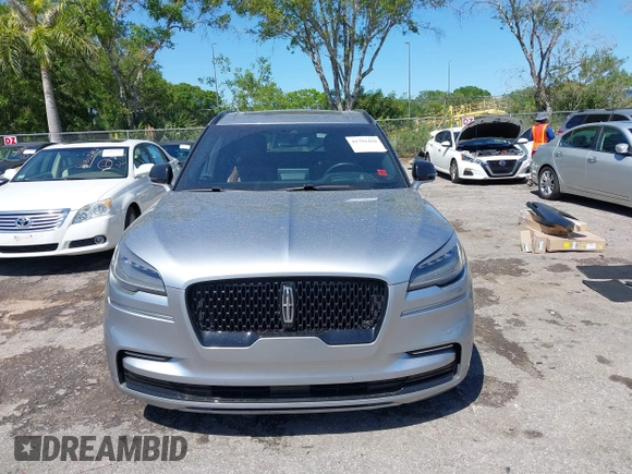 2022 Lincoln Aviator Reserve z VIN 5LM5J7WC8NGL12197, wystawiony jako IAAI lot #41791410 z przebiegiem 68 201 mil mil oraz . Historia ofert i sprzedaży dostępna na DreamBid. Obrazek 13.