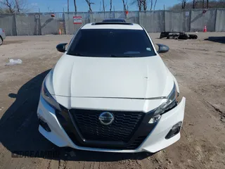 2022 Nissan Altima 2.5 SR with VIN 1N4BL4CV5NN301183, listed as a IAAI auction lot 41664595 with 76,957 mi miles. Bid and sale history available at carsss.com. Image 12.