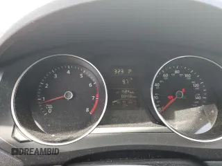 2017 Volkswagen Jetta S z VIN 3VW2B7AJ0HM226502, wystawiony jako Copart lot #62056735 z przebiegiem 88 496 mil mil oraz Szkoda całkowita • Salvage title. Historia ofert i sprzedaży dostępna na DreamBid. Obrazek 9.