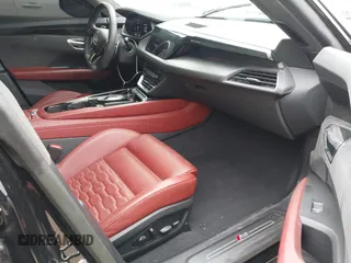 2023 Audi RS e-tron GT z VIN WAUBHBFWXP7903361, wystawiony jako IAAI lot #40585681 z przebiegiem 16 816 mil mil oraz . Historia ofert i sprzedaży dostępna na DreamBid. Obrazek 5.