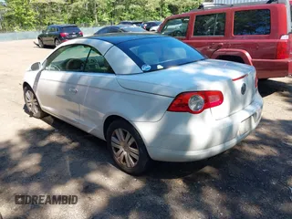 2008 Volkswagen Eos Turbo with VIN WVWAA71F98V040279, listed as a IAAI auction lot 42211570 with 138,453 mi miles and . Bid and sale history available at DreamBid. Image 3.