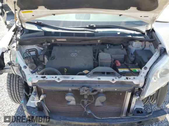2013 Toyota Sienna XLE AAS с VIN 5TDYK3DC8DS391355, выставлен на аукционе Copart как лот 59232155 с пробегом 230 999 миль миль и Списание • Salvage title. История ставок и продаж доступна на DreamBid. Изображение 12.