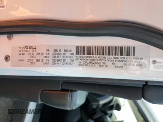 2016 Jeep Cherokee Sport z VIN 1C4PJLAB5GW184503, wystawiony jako Copart lot #87721055 z przebiegiem 107 629 mil mil oraz Szkoda całkowita • Salvage title. Historia ofert i sprzedaży dostępna na DreamBid. Obrazek 12.
