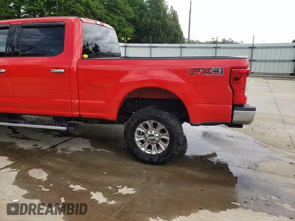 2018 Ford F-250 XL z VIN 1FT7W2B6XJEC16792, wystawiony jako Copart lot #54939215 z przebiegiem 130 610 mil mil oraz Szkoda całkowita • Salvage title. Historia ofert i sprzedaży dostępna na DreamBid. Obrazek 14.
