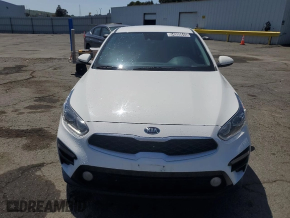 2021 Kia Forte LXS with VIN 3KPF24AD8ME402584, listed as a Copart auction lot 54005845 with 110,994 mi miles and Clean Title. Bid and sale history available at carsss.com. Image 5.