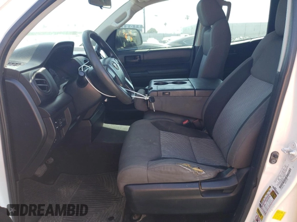 2014 Toyota Tundra SR z VIN 5TFUM5F10EX056473, wystawiony jako Copart lot #56758265 z przebiegiem 129 656 mil mil oraz Szkoda całkowita • Salvage title. Historia ofert i sprzedaży dostępna na DreamBid. Obrazek 7.