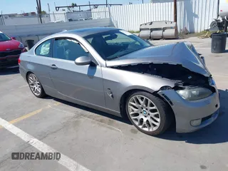 2008 BMW 3 Series 328i z VIN WBAWB335X8P133121, wystawiony jako IAAI lot #41970220 z przebiegiem Nie podano mil oraz . Historia ofert i sprzedaży dostępna na DreamBid. Obrazek 1.