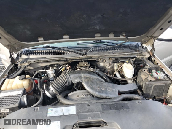 2004 Chevrolet Suburban LT with VIN 1GNEC16Z24J118695, listed as a Copart auction lot 52744505 with 306,940 mi miles and Salvage title. Bid and sale history available at DreamBid. Image 12.