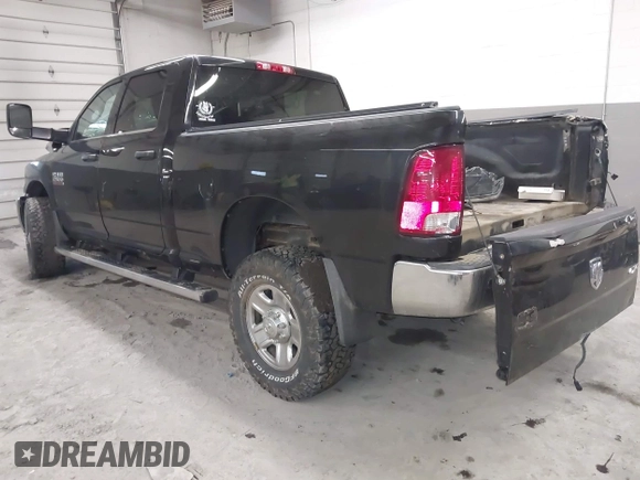 2018 Ram 2500 Tradesman with VIN 3C6UR5CL8JG206620, listed as a IAAI auction lot 42016772 with 91,446 mi miles and . Bid and sale history available at DreamBid. Image 3.