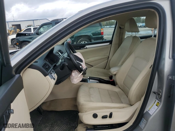 2012 Volkswagen Passat SE w/Sunroof with VIN 1VWBH7A31CC068908, listed as a Copart auction lot 79484884 with 201,710 mi miles and Salvage Title. Bid and sale history available at carsss.com. Image 7.