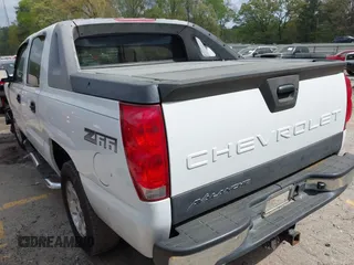 2003 Chevrolet Avalanche with VIN 3GNEC13TX3G290148, listed as a IAAI auction lot 41966678 with 259,476 mi miles and . Bid and sale history available at DreamBid. Image 3.