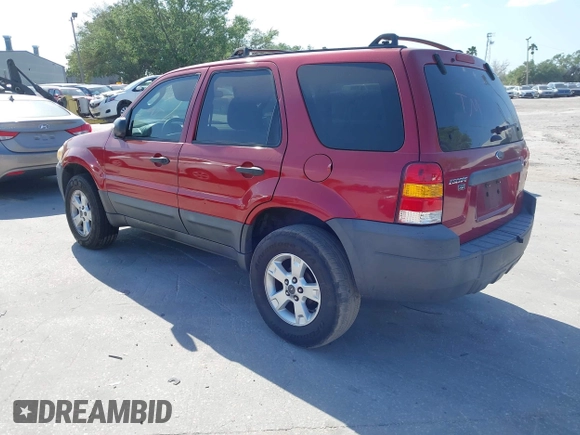 2007 Ford Escape XLT with VIN 1FMYU03197KA34105, listed as a IAAI auction lot 41888661 with 174,717 mi miles and . Bid and sale history available at DreamBid. Image 3.