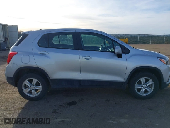 2018 Chevrolet Trax LS with VIN KL7CJNSB8JB607739, listed as a IAAI auction lot 41679761 with 58,123 mi miles and . Bid and sale history available at carsss.com. Image 13.