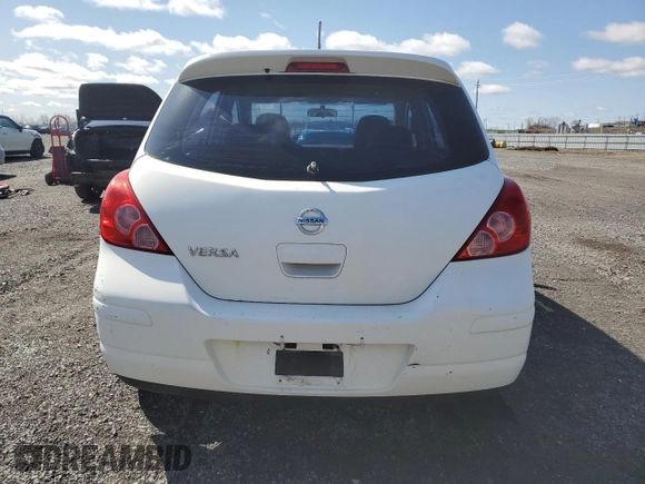 2007 Nissan Versa SL z VIN 3N1BC13E97L386866, wystawiony jako Copart lot #54250005 z przebiegiem 220 500 mil mil oraz Czysty tytuł • Clean title. Historia ofert i sprzedaży dostępna na DreamBid. Obrazek 6.