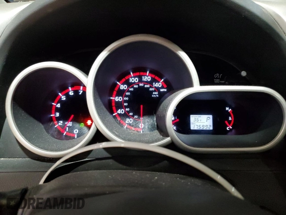 2009 Pontiac Vibe with VIN 5Y2SM67049Z460020, listed as a Copart auction lot 82680424 with 175,992 mi miles and Clean Title. Bid and sale history available at carsss.com. Image 9.