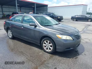 2009 Toyota Camry z VIN 4T4BE46K89R082187, wystawiony jako IAAI lot #42262720 z przebiegiem 299 393 mil mil oraz . Historia ofert i sprzedaży dostępna na DreamBid. Obrazek 1.