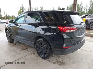 2024 Chevrolet Equinox LS z VIN 3GNAXSEG3RL188277, wystawiony jako IAAI lot #42278132 z przebiegiem 25 839 mil mil oraz . Historia ofert i sprzedaży dostępna na DreamBid. Obrazek 3.