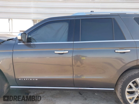 2019 Ford Expedition Platinum with VIN 1FMJU1LT9KEA48876, listed as a IAAI auction lot 41622102 with 133,087 mi miles. Bid and sale history available at carsss.com. Image 15.
