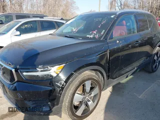 2020 Volvo XC40 Momentum with VIN YV4162UK5L2196730, listed as a IAAI auction lot 41777418 with 43,465 mi miles and . Bid and sale history available at DreamBid. Image 6.
