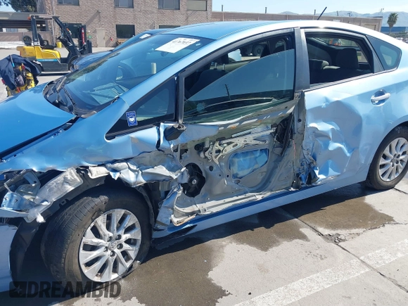2014 Toyota Prius с VIN JTDKN3DPXE3059226, выставлен на аукционе IAAI как лот 41767037 с пробегом 95 320 миль миль и . История ставок и продаж доступна на DreamBid. Изображение 6.