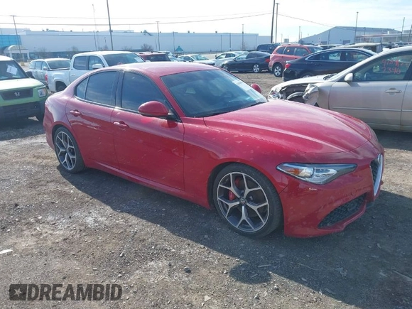 2019 Alfa Romeo Giulia z VIN ZARFAMAN7K7599097, wystawiony jako IAAI lot #41836010 z przebiegiem 32 011 mil mil oraz . Historia ofert i sprzedaży dostępna na DreamBid. Obrazek 1.