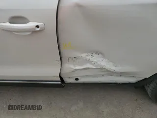 2015 Lincoln MKC z VIN 5LMCJ1A94FUJ19967, wystawiony jako Copart lot #58873665 z przebiegiem Nie podano mil oraz Szkody całkowita. Historia ofert i sprzedaży dostępna na DreamBid. Obrazek 13.