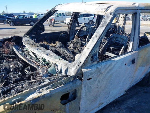 2011 Land Rover LR4 Lux with VIN SALAK2D48BA558546, listed as a IAAI auction lot 41296031 with 78,008 mi miles and . Bid and sale history available at DreamBid. Image 6.