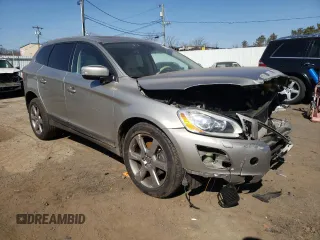 2013 Volvo XC60 T6 with VIN YV4902DZ0D2428539, listed as a Copart auction lot 49141265 with 102,037 mi miles and Salvage Title. Bid and sale history available at carsss.com. Image 4.