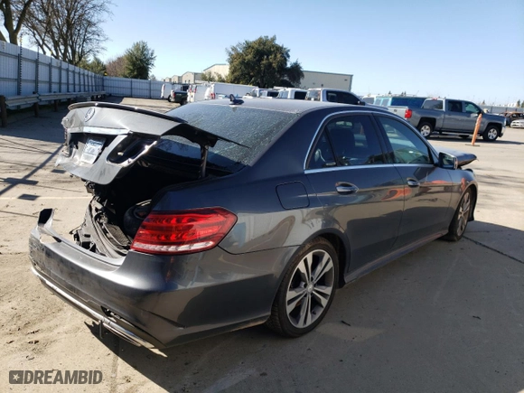 2014 Mercedes-Benz E-Class E 350 Sport with VIN WDDHF5KB5EB033882, listed as a Copart auction lot 42989645 with 122,146 mi miles and Salvage Title. Bid and sale history available at carsss.com. Image 3.