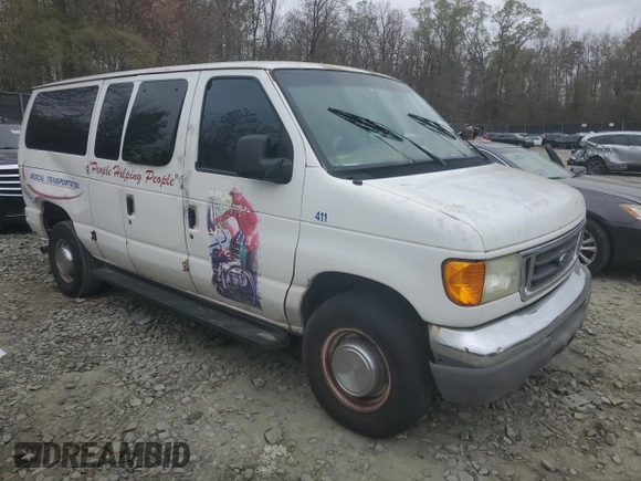 2006 Ford Econoline Passenger XL with VIN 1FBNE31L36HA02924, listed as a Copart auction lot 79903244 with 217,831 mi miles and Salvage title. Bid and sale history available at DreamBid. Image 4.