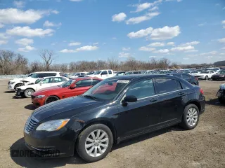 2013 Chrysler 200 Touring with VIN 1C3CCBBB6DN623375, listed as a Copart auction lot 50539135 with 164,074 mi miles and Salvage Title. Bid and sale history available at carsss.com. Image 1.