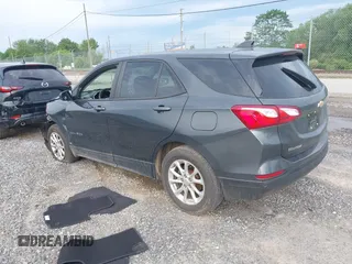2020 Chevrolet Equinox LS z VIN 2GNAX5EV1L6242235, wystawiony jako IAAI lot #42279190 z przebiegiem 100 310 mil mil oraz . Historia ofert i sprzedaży dostępna na DreamBid. Obrazek 3.