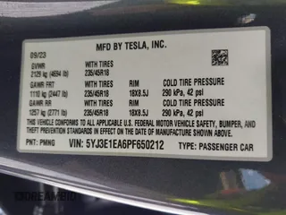 2023 Tesla Model 3 z VIN 5YJ3E1EA6PF650212, wystawiony jako IAAI lot #42554747 z przebiegiem 49 838 mil mil oraz . Historia ofert i sprzedaży dostępna na DreamBid. Obrazek 9.