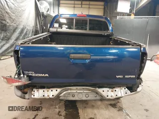 2014 Toyota Tacoma with VIN 3TMLU4EN4EM156933, listed as a IAAI auction lot 41197904 with 128,183 mi miles. Bid and sale history available at carsss.com. Image 16.