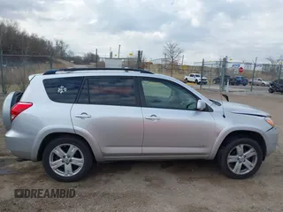 2006 Toyota RAV4 Sport with VIN JTMZD32V766017373, listed as a IAAI auction lot 41891509 with 105,688 mi miles. Bid and sale history available at carsss.com. Image 13.