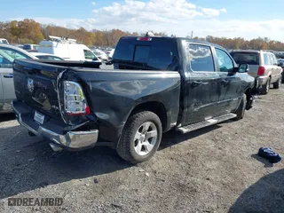 2021 Ram 1500 Big Horn with VIN 1C6SRFFT1MN692725, listed as a IAAI auction lot 40749018 with 41,687 mi miles. Bid and sale history available at carsss.com. Image 4.