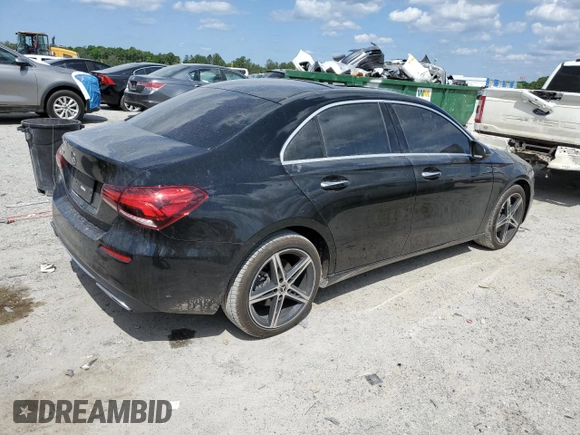 2021 Mercedes-Benz A 220 z VIN W1K3G4FB6MJ301564, wystawiony jako Copart lot #52358605 z przebiegiem 120 746 mil mil oraz Szkoda całkowita • Salvage title. Historia ofert i sprzedaży dostępna na DreamBid. Obrazek 3.