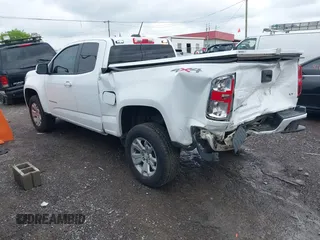 2021 Chevrolet Colorado 4WD LT z VIN 1GCHTCEA5M1244692, wystawiony jako IAAI lot #42096287 z przebiegiem 88 762 mil mil oraz . Historia ofert i sprzedaży dostępna na DreamBid. Obrazek 3.