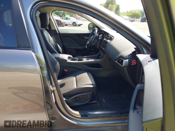 2017 Jaguar F-Pace 35t Premium с VIN SADCJ2BV0HA890346, выставлен на аукционе IAAI как лот 42617533 с пробегом 138 525 миль миль и . История ставок и продаж доступна на DreamBid. Изображение 5.