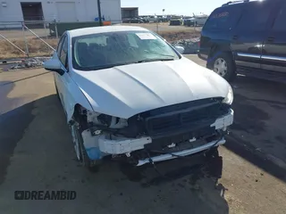 2020 Ford Fusion SE with VIN 3FA6P0HD5LR235064, listed as a IAAI auction lot 41664390 with 38,473 mi miles. Bid and sale history available at carsss.com. Image 6.