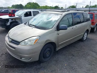 2004 Toyota Sienna XLE with VIN 5TDZA22C04S166738, listed as a IAAI auction lot 42137264 with 147,551 mi miles. Bid and sale history available at carsss.com. Image 2.