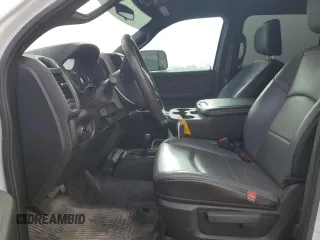 2022 Ram 2500 Tradesman with VIN 3C6UR5HL7NG273921, listed as a Copart auction lot 84812174 with 33,986 mi miles and Clean title. Bid and sale history available at DreamBid. Image 7.