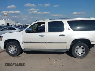 2010 Chevrolet Suburban LTZ with VIN 1GNUCKE06AR277074, listed as a IAAI auction lot 41828184 with 260,839 mi miles. Bid and sale history available at carsss.com. Image 15.