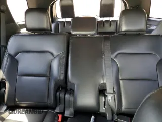 2019 Ford Explorer XLT z VIN 1FM5K8D89KGA67507, wystawiony jako Copart lot #53169065 z przebiegiem 103 667 mil mil oraz Czysty tytuł • Clean title. Historia ofert i sprzedaży dostępna na DreamBid. Obrazek 10.