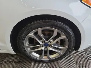 2020 Ford Fusion SEL with VIN 3FA6P0CD1LR154201, listed as a IAAI auction lot 42715761 with 99,448 mi miles and . Bid and sale history available at DreamBid. Image 50.