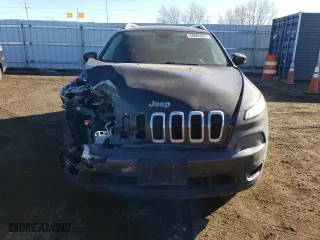 2014 Jeep Cherokee Latitude with VIN 1C4PJMCS4EW203011, listed as a Copart auction lot 46990805 with 83,046 mi miles and Salvage Title. Bid and sale history available at carsss.com. Image 5.
